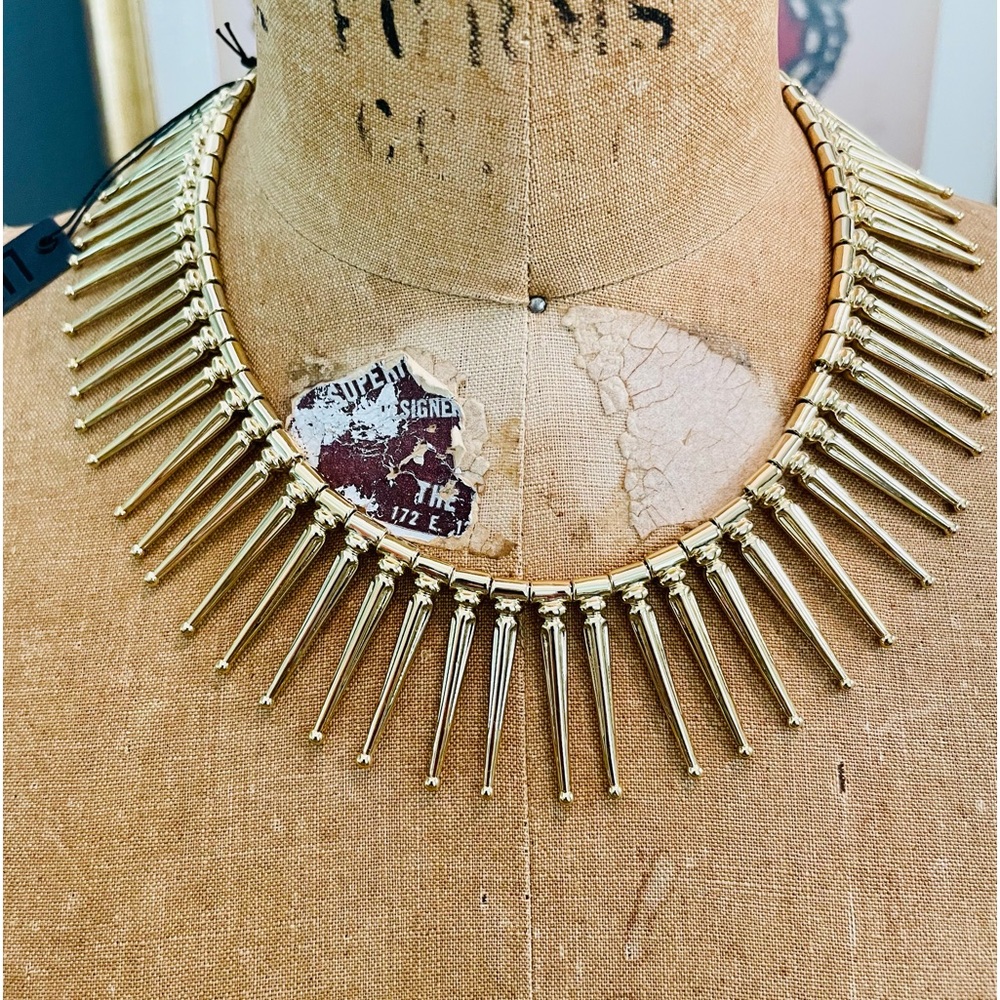 💛 Luv Aj
Large Spike Necklace 
Gold